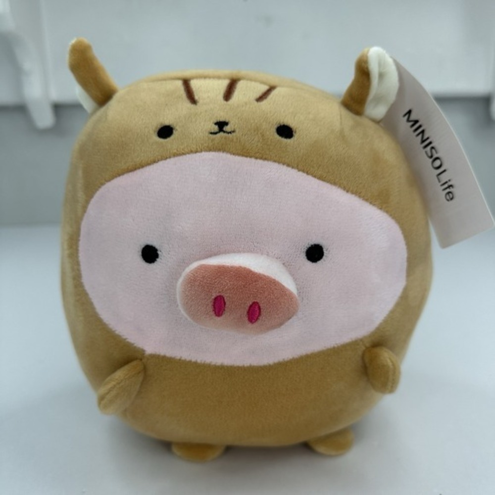 Miniso Life Mini Family Animal Cosplay Day Pig Squirrel Costume Plush Toy NWT 10